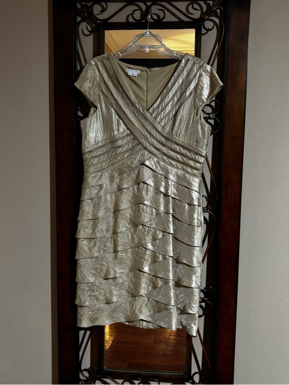 Adrianna Papell V-Neck gold cocktail Dress 18 wedding cocktail mother of bride - Picture 4 of 5